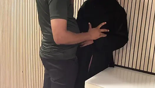 Muslim bhabhi ko garam karke choda tang utha Kar