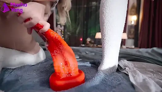 4 azgın lezbiyen çılgın ve yüksek sesle grup seks yapıyor