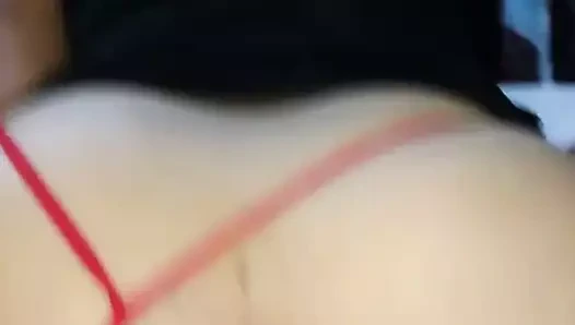 sentones humedos y con sangre