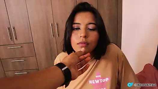 Mishell üvey erkek kardeşi tarafından amından sert sikiliyor