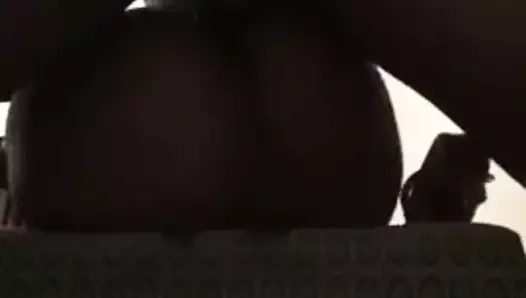 Balımı güzel bala aktarıyorum