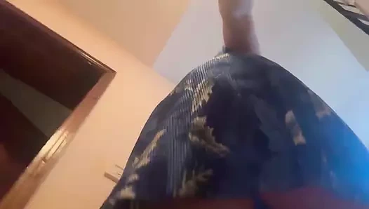 Körüklü görünüm merdivenlerinden yürüyüp sikişiyor