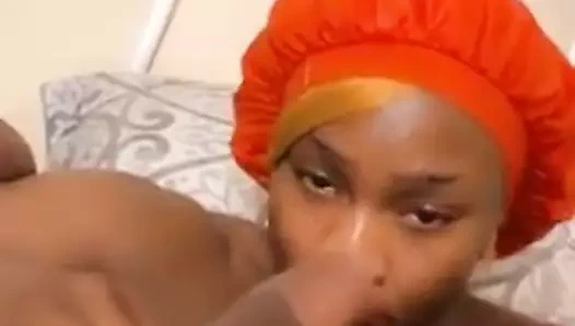 siyah transeksüel berbat kendini