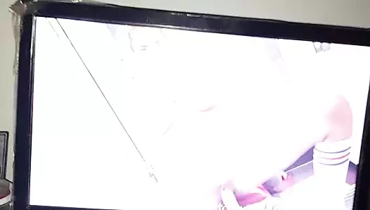 Porno izle ve boşalıyor