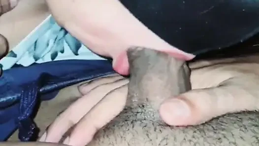Çok boşalana kadar öğretmenimi parmaklıyorum "ahh sarap"