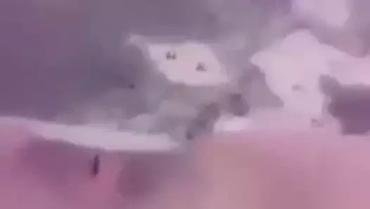 Ben amelia, beni yırtan büyük bir penis istiyorum