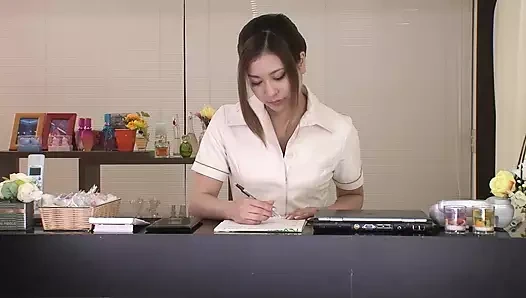 JAPON KıZ YARAK DÖLÜNÜ EMIYOR