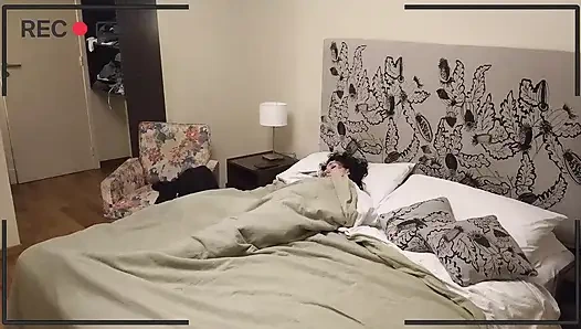 Rebekah Rose Büyük Bir Horoz Hayaleti Tarafından Ele Geçirildi Ve Sikildi