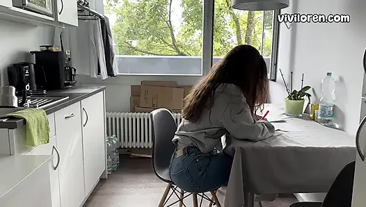 18 yaşındaki kız öğrenci sert sikiliyor