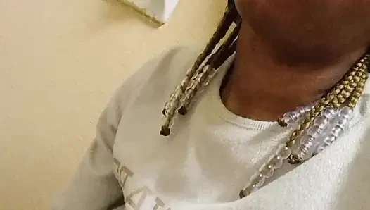 Zimbabveli bakire kız evlenmeye hazır