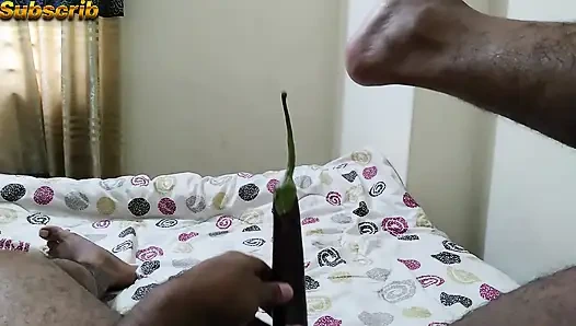 Hintli ateşli yenge kocasını aldatıyor ve eski erkek arkadaşıyla sikişiyor