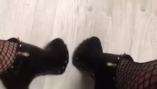 Yüksek topuklu ayakkabılar (rus)