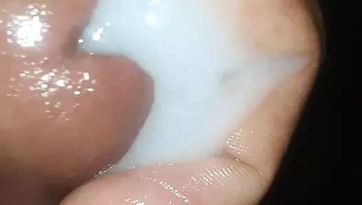 Azgın kıllı Arap marocaine adam büyük yarakla çok boşalma alıyor