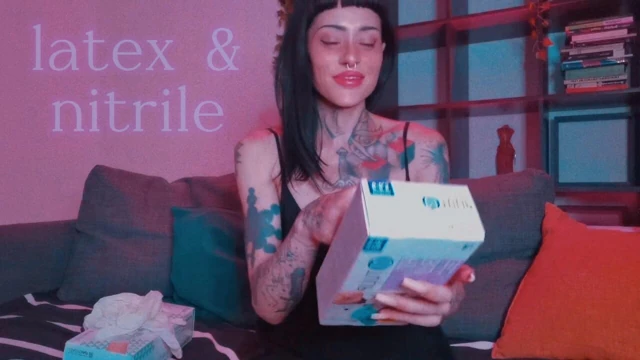 LATEX GLOVES NITRILE GLOVES YOUR ITALIAN GODDESS