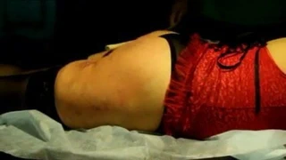 Şaplak-o yüksek sesle ağlıyor