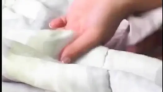 Güzel yuvarlak götlü tutkulu Carman Sanchez büyük azgın bir yarağa biniyor
