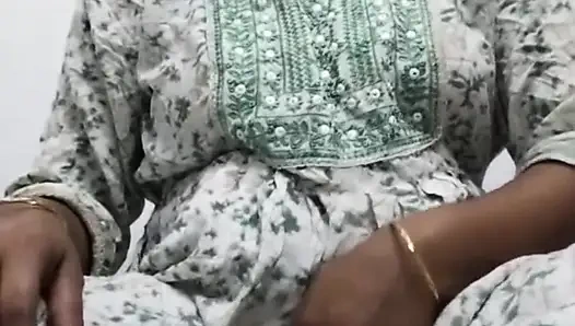 Bakalım hepiniz şişeyle nasıl seks yapıyor