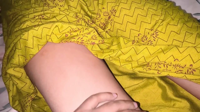 Desi tarzlarında güzel hintli kadın sikiliyor. Xxx video