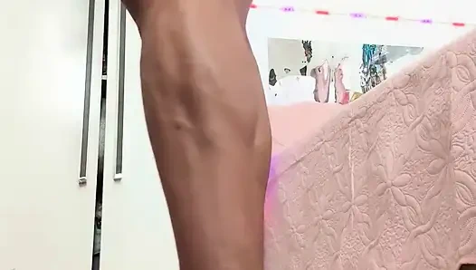 Bu siyah kaslı anneye katlanabilir misin