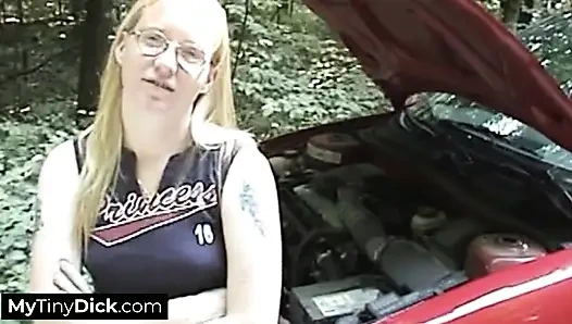 Неудачница с крошечным хуем в симфонии удовольствия, как она приняла его глубже