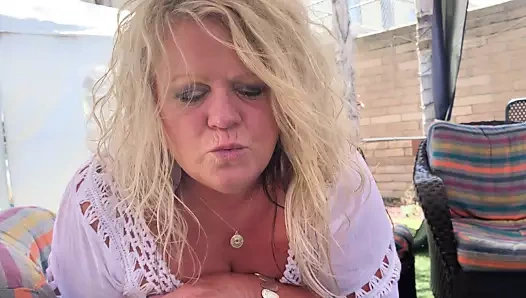 Bbw sarışın milf kamu büyük memeler darbe iş