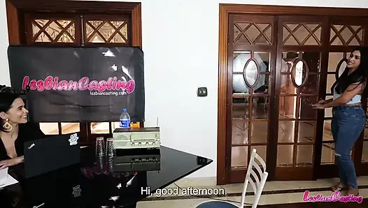 Genç anne görüşme sırasında beni fışkırtıyor