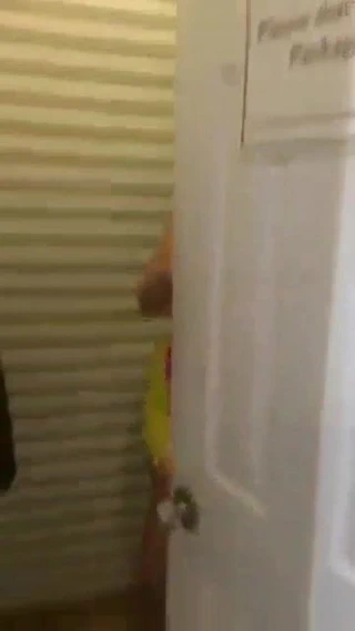 Büyük göğüsler için mükemmel elbise