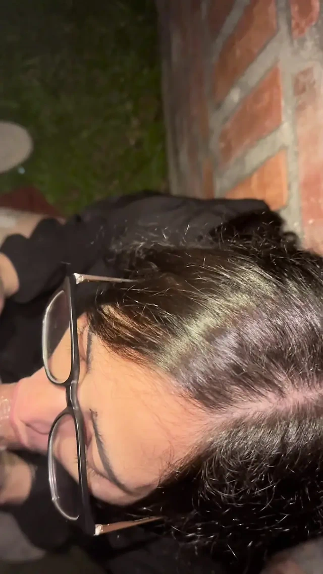 Sevimli Üvey Kuzenim Estefani'yi Sikebilmem Için Her Şeyi Emmek Istiyorum