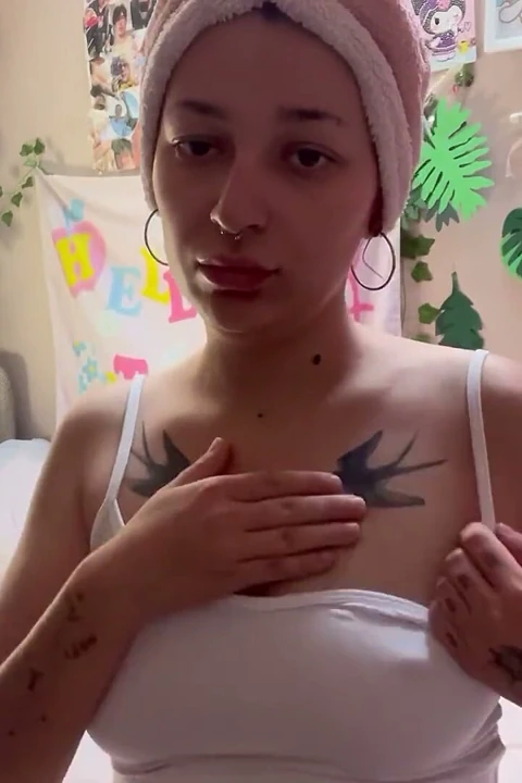 Üvey oğlumu sağıyor