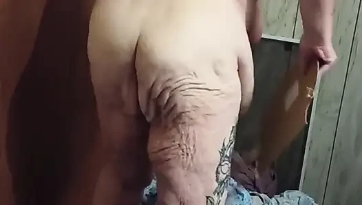 Bir kase dondurma gibi ıslak yapışkan ve ekstra kremsi