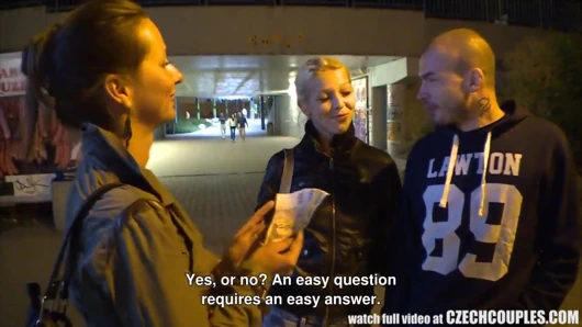 Güzel Çek çifti gf değişimi için para alır