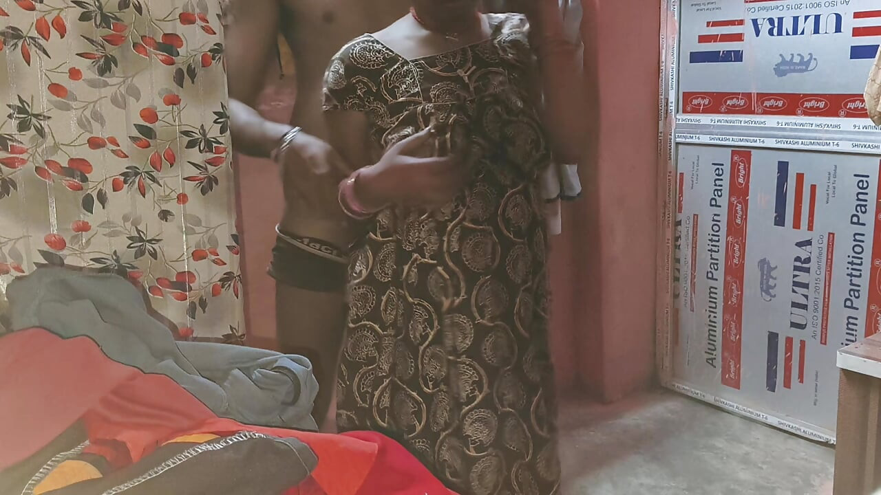 Hintli baldız ve kayınbiraderi seksi figür ki desi ateşli figür Hintli tarzı