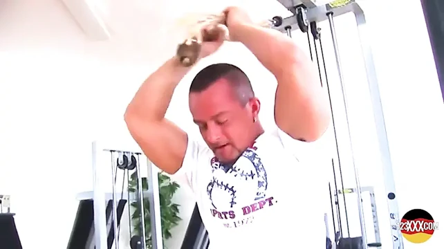 Sert egzersiz iyi sikişiyor