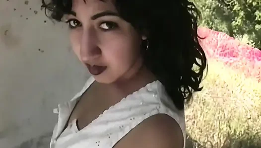 Pis kaltak bakış açısıyla her şeyi alıyor