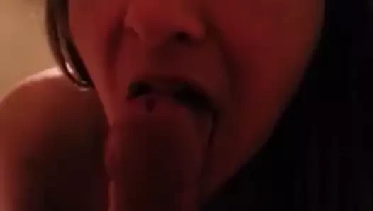 bir arkadaşı emmek