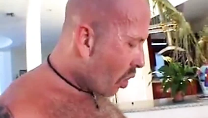 eski ayı verir seksi twink bir çift anal egzersiz