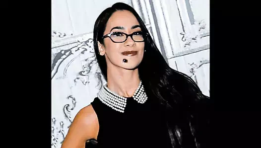 porno dünyasına Aj lee sunumu