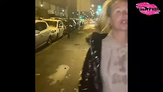 Yüzümün her yerinde cum ile sokakta yürürken