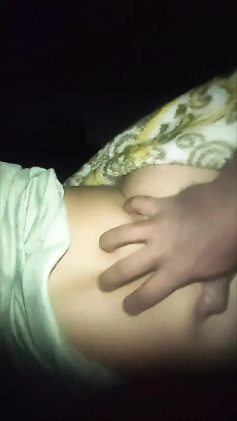 Shardi me kambal ke andar ki bibi ki bur ki chudai aur nikala bur ka meetha pani