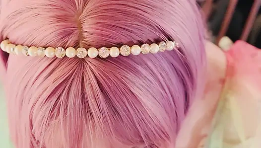 Güzel bir prenses, Tina Snua, chainsmokes 2 mantar sigarası - sarkan snap inhales sürüklenen duman