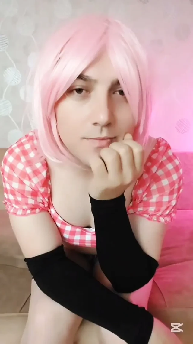 Güzel Sürtük Feminen Erkek Kız Kovboy Sissy Kedi
