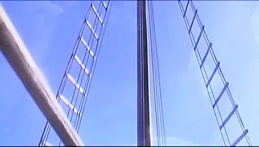 İki edepsiz küçük kaltakla şehvetli lezbiyen seks