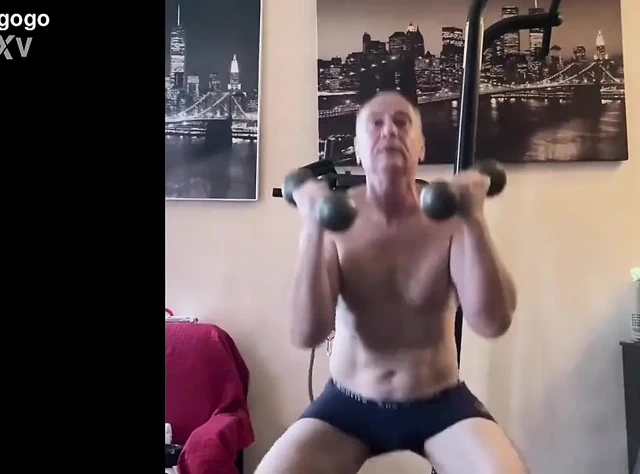 Ellerimi pompalıyorum