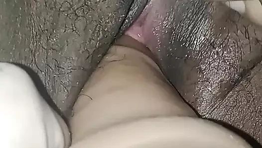 Makin karım boşalıyor