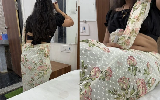 Hintli kadın evde tek başına kayınbiraderi ile seks yapıyor