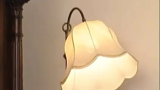 Bu sırada doktorun ofisinde...