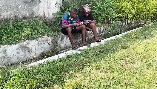 Dışarıda sikiş mantıklı tho