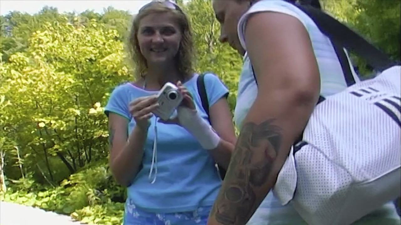 Sie fahrt in den urlaub mit der aeltere stiefschwester! Schau was dann iert!