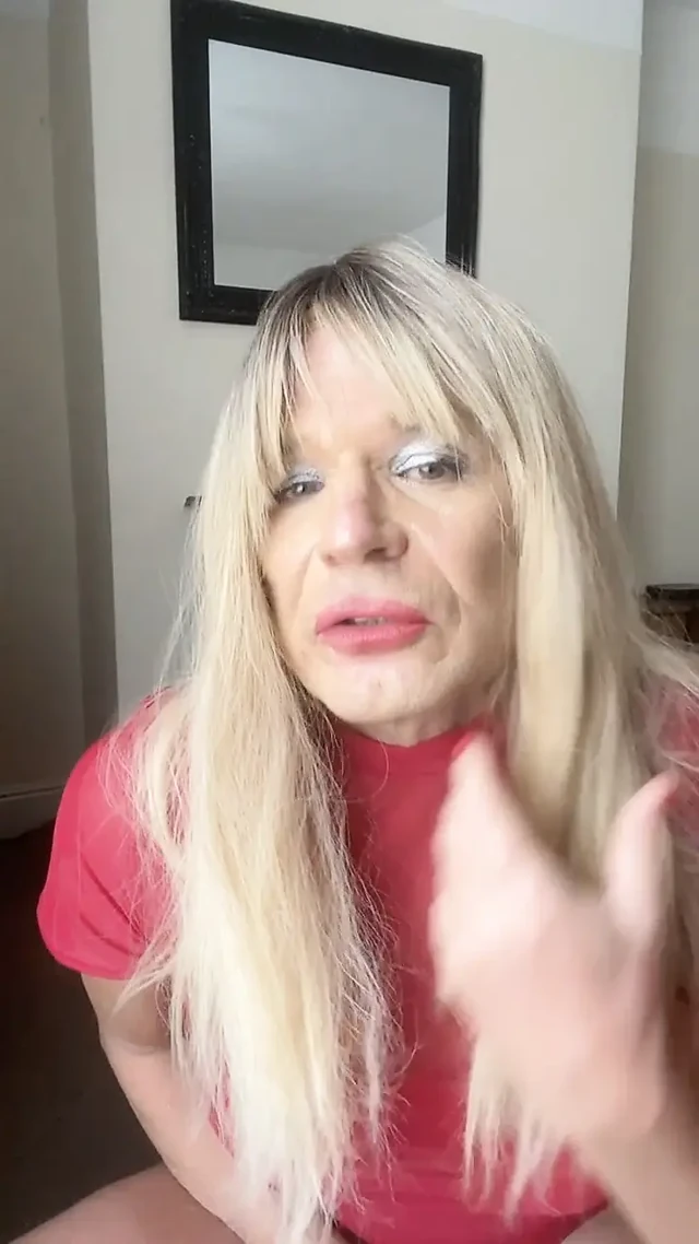 Beni sikmek mi yoksa seni sikmek mi istiyorsun? Büyük boşalma