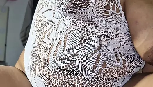 Azgın çalışanımı eve sütle doldurarak göndererek sikiyorum